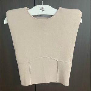 Padded shoulder, corset style, cropped top